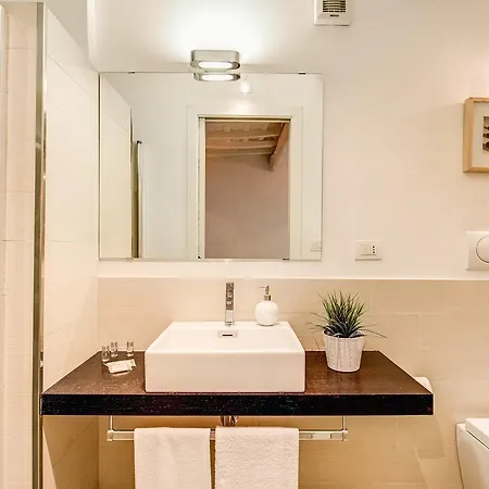 Yh Jacuzzi Suite-2